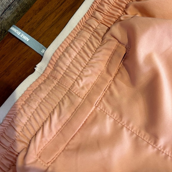 Nike running shorts - Picture 1 of 4